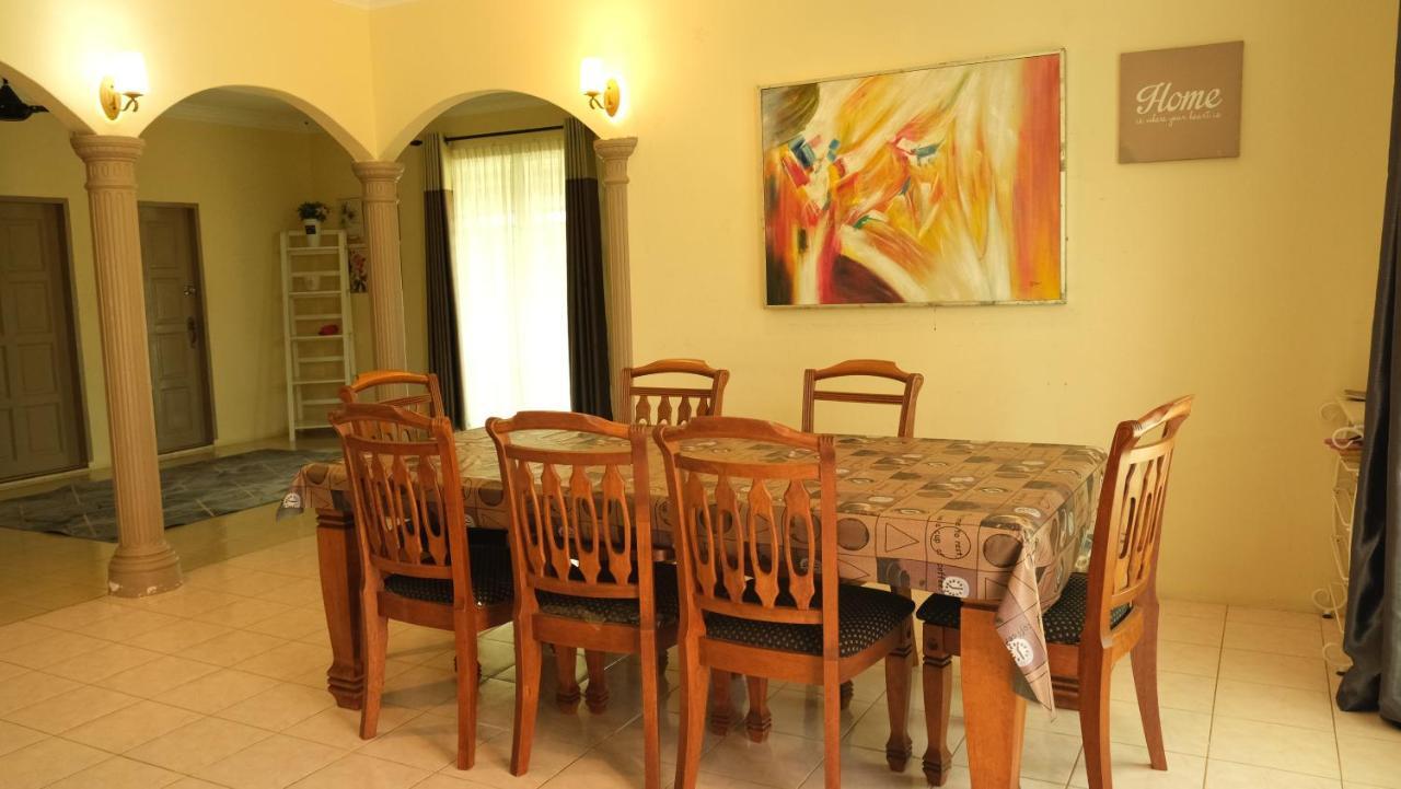 Destini Akef Villa 2 Pantai Cenang  Exterior photo